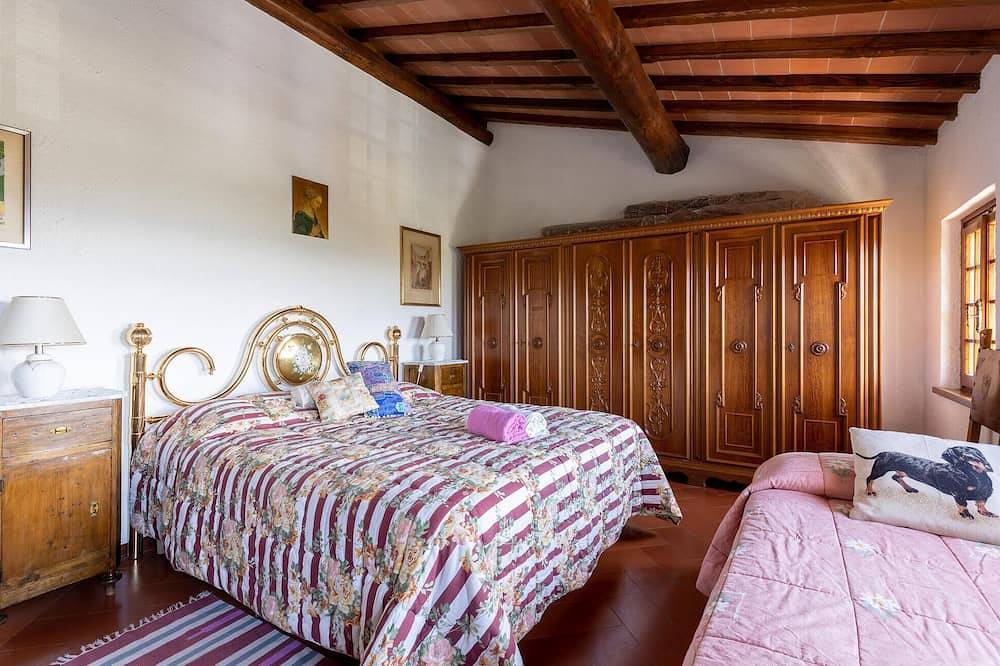 Splendida casa con 3 camere da letto a. in Uzzano, Provincia di Pistoia