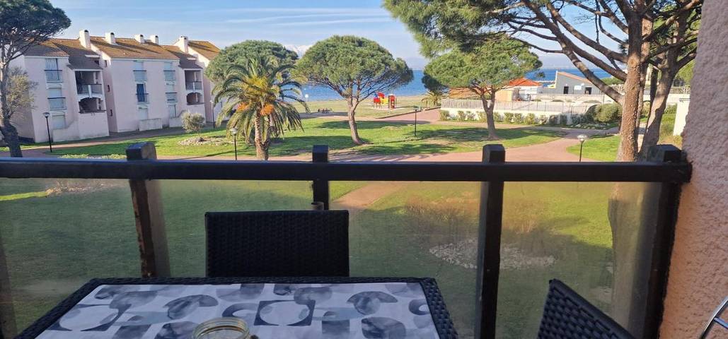 Appartement de vacances pour 4 personnes, avec terrasse et piscine ainsi que vue et vue sur le lac - 1