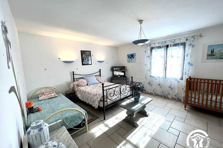 Location de vacances pour 5 personnes, avec jardin à Arzens - 3