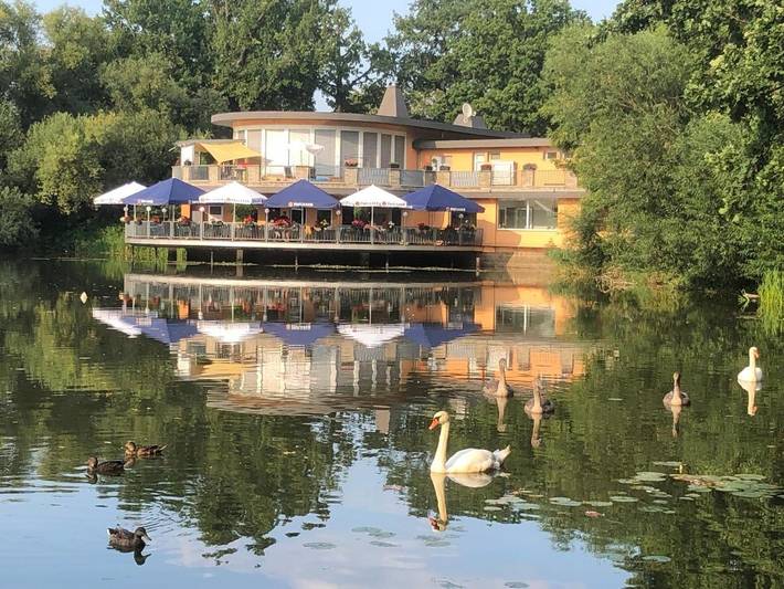 Ferienwohnung für 4 Personen, mit Terrasse und Ausblick sowie Seeblick in Torgau