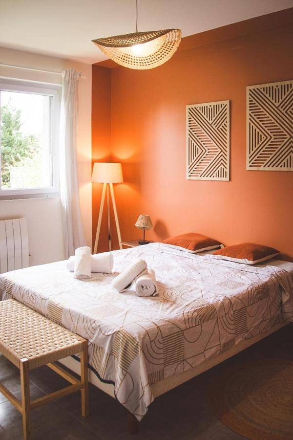 Gîte pour 4 personnes, avec terrasse et jardin à Saint-Étienne-de-Tulmont