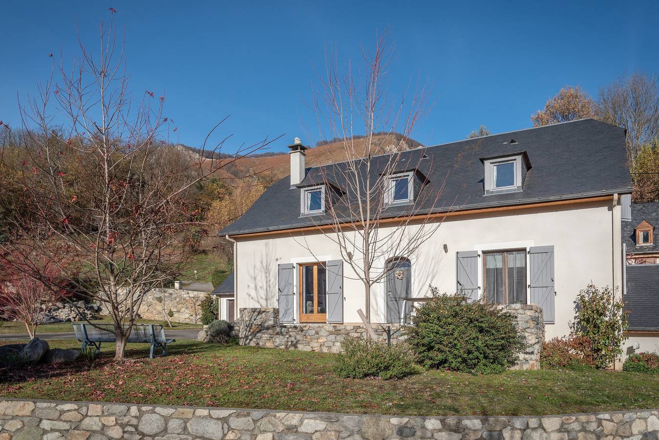 Maison de Vacances 'Le Pircourlet' avec Vue sur la Montagne, Terrasse Privée et Wi-Fi in Arras-en-Lavedan, Parc national des Pyrénées