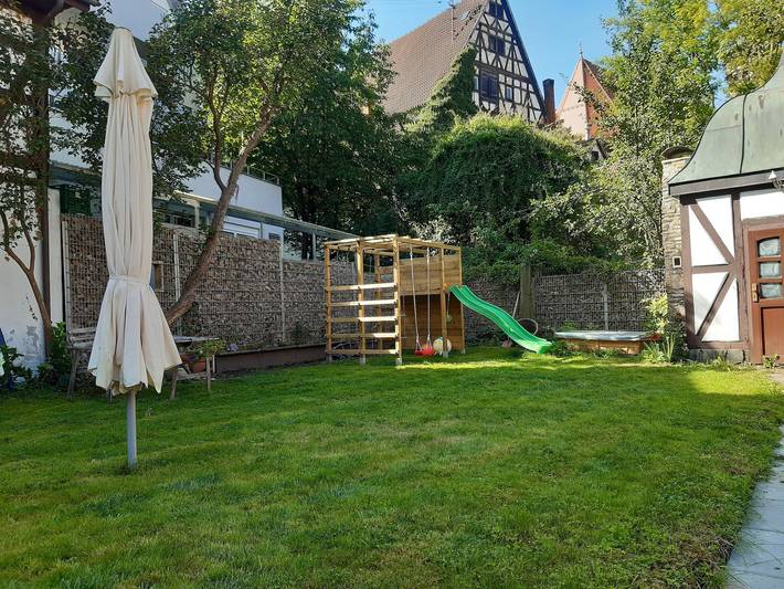 Ganze Ferienwohnung, Haus Collmer - Ferienwohnung 2, 80qm, 1 Schlafzimmer, max. 3 Personen in Bad Urach, Albsteig Etappe 9