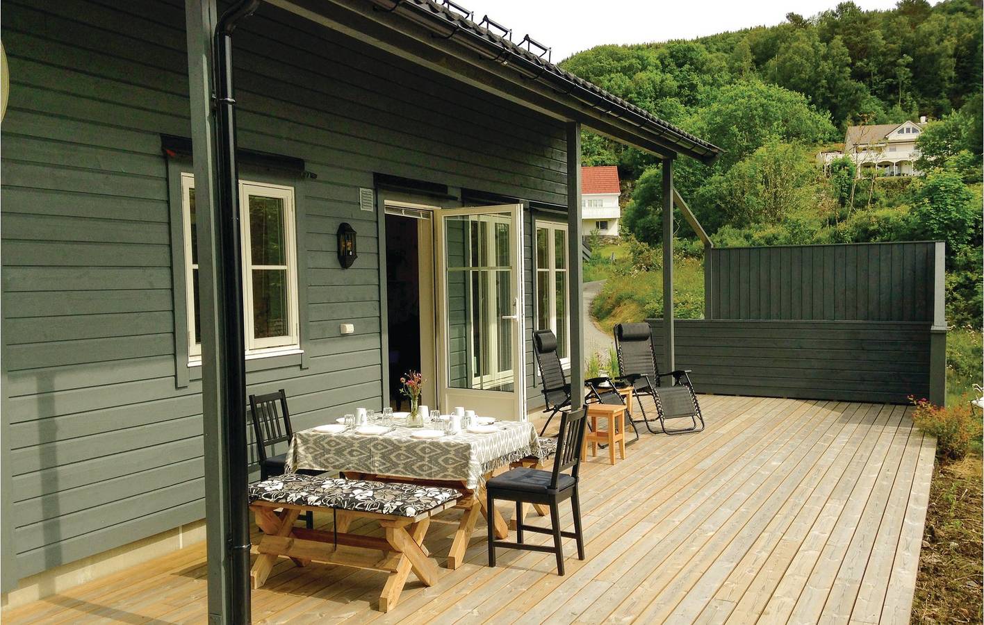 Ferienhaus für 6 Personen mit Terrasse in Lindås