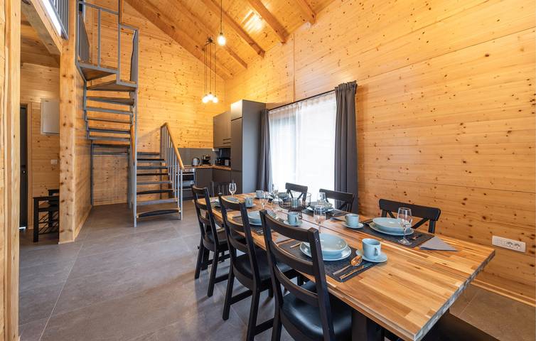 Modernes, 100 m² großes Apartment mit Pool, WLAN und 2,5 km Entfernung zum Fluss Okruglica in Bilje, Osijek-Baranja