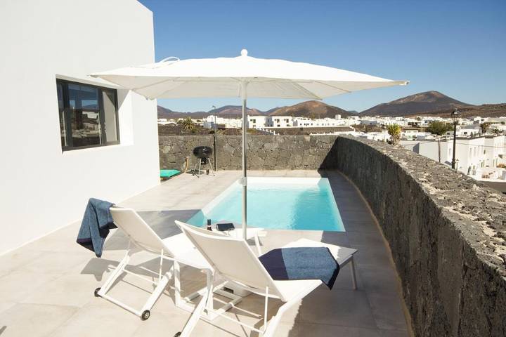 Chalet para 6 personas, con piscina además de jardín y vistas - 1