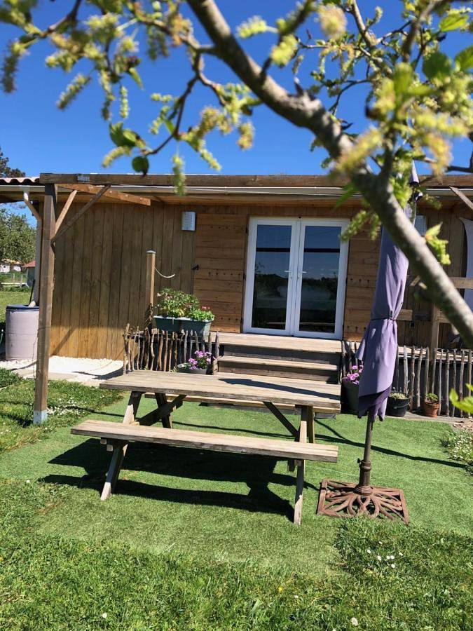 Location de vacances pour 2 personnes, avec terrasse ainsi que vue et jardin à Maurens - 2