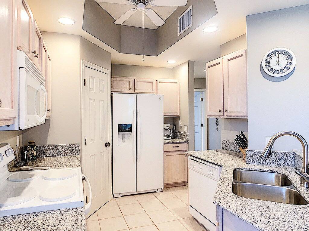 Ganze Wohnung, Gulf Harbor Yacht und Country Club in Iona, Southwest Florida