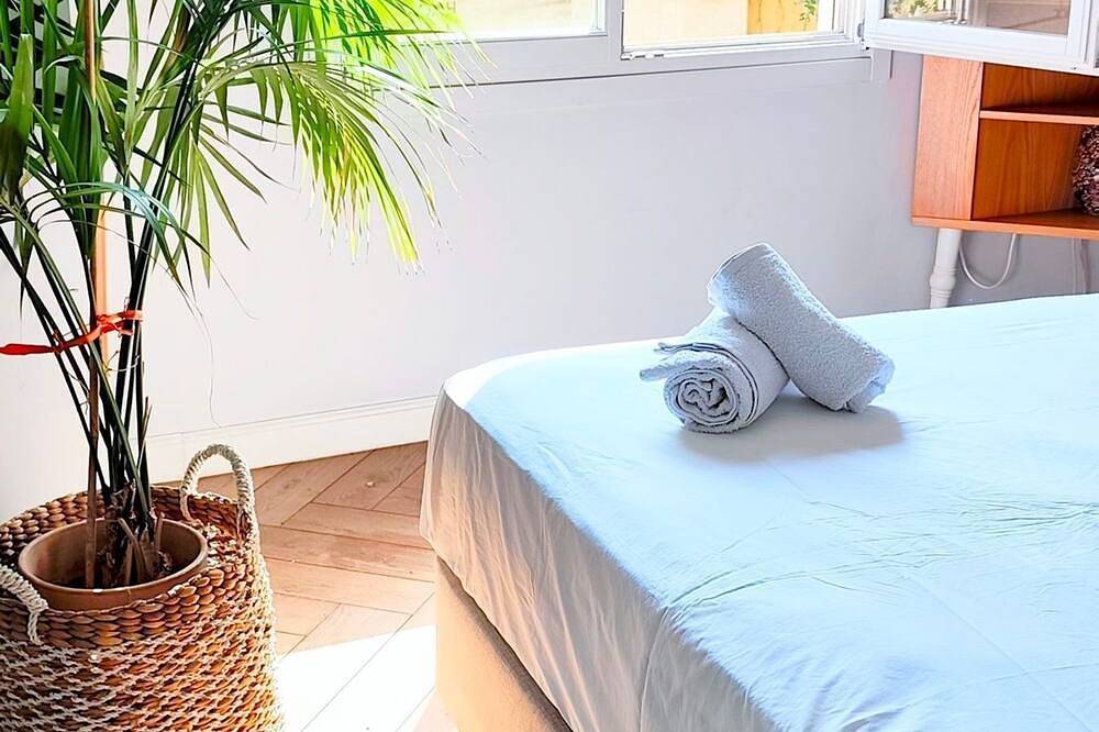 Entire apartment, Wonderful apartment in Plaka in Central Section of Athens, Athens