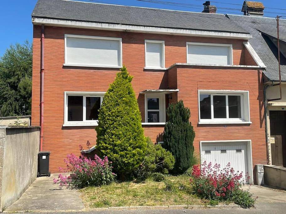 Two-Bedroom House in Louviers, Région de Les Andelys