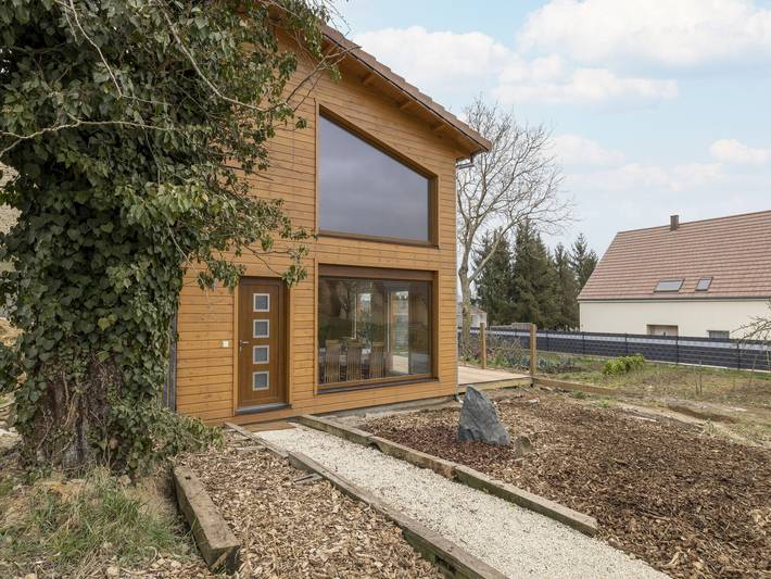 Gîte pour 6 personnes, avec Jacuzzi ainsi que Terrasse et Jardin en Moselle