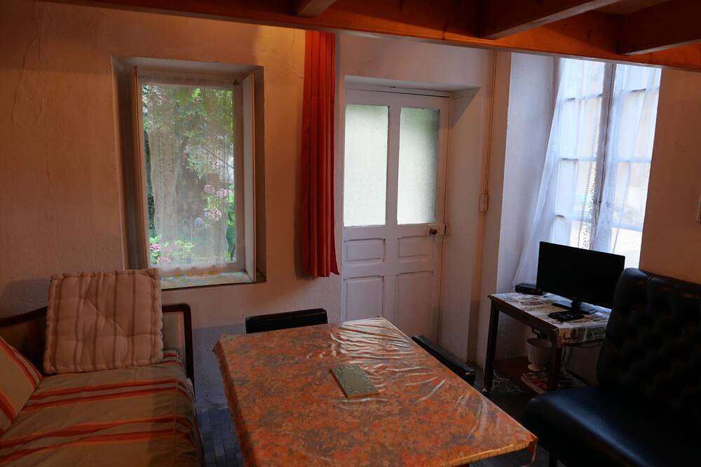 Studio overlooking garden for 2 persons in Le Pouliguen, Côte de Jade