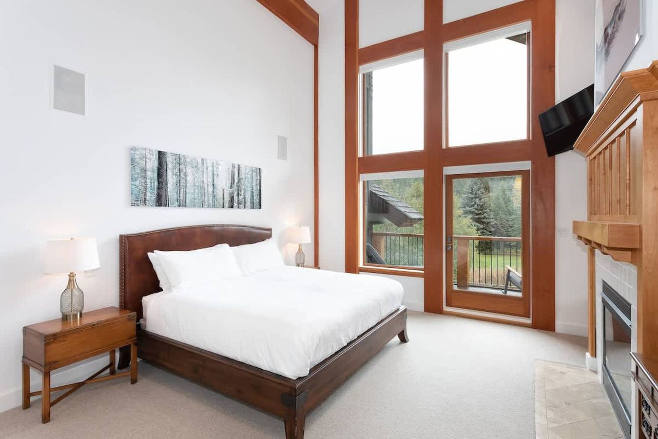 Guest Favourite  Hot Tub  Fireplace  Scenic Views in Whistler, Whistler Blackcomb