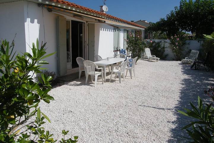 Cottage pour 4 personnes, avec jardin à Pollestres