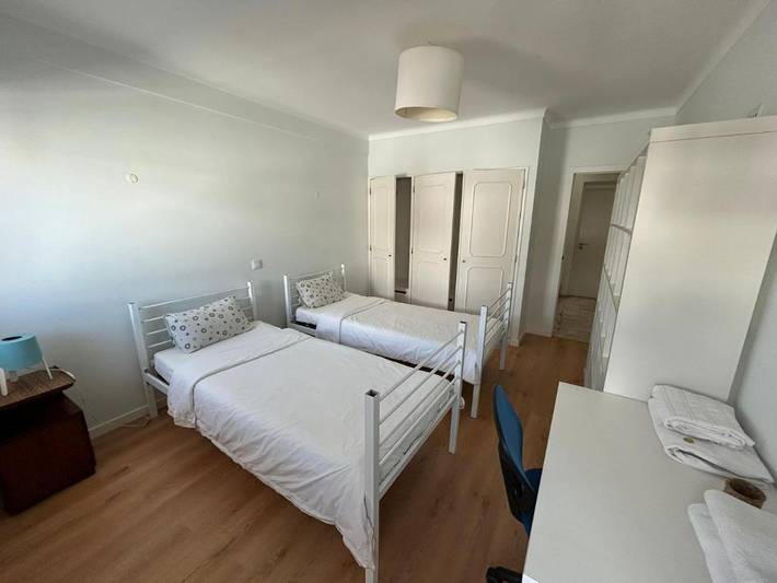 Maison d’hôte pour 2 personnes, avec terrasse, animaux acceptés à Costa da Caparica
