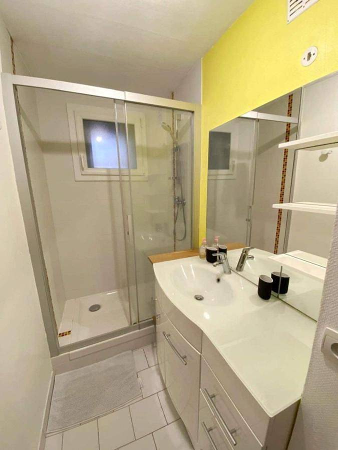 Gîte pour 8 personnes, avec balcon à Rezé - 4