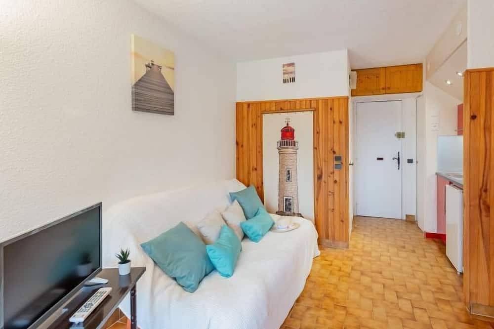 Ganze Wohnung, Les Pescadieres by Interhome in Pramousquier, Le Lavandou