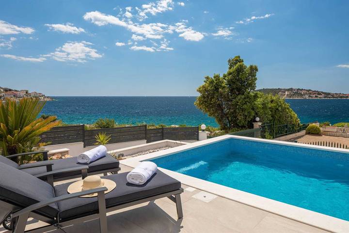 Luxury Villa Tempera with Pool in Sevid, Condado de Split-Dalmácia