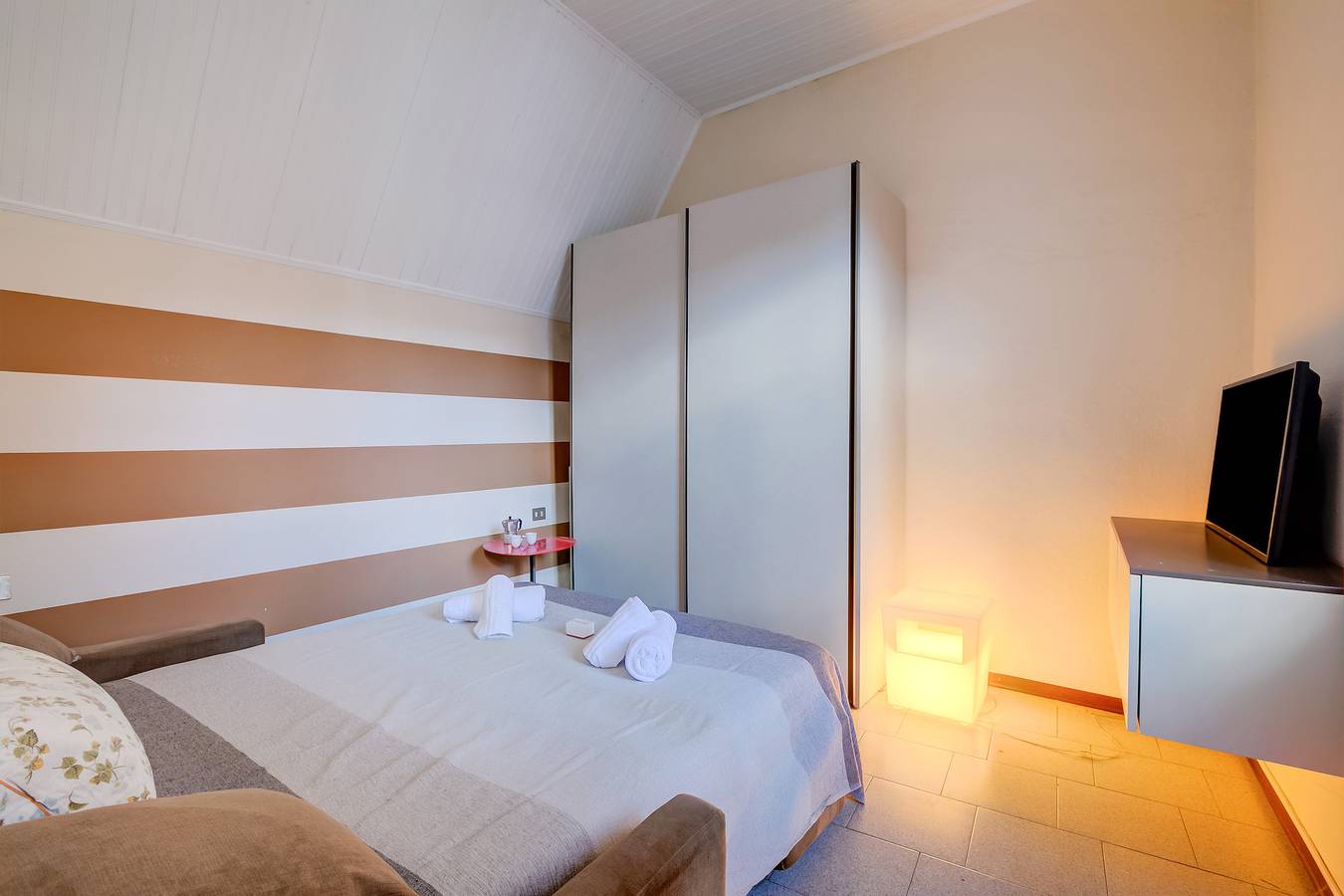 Ganze Wohnung, Appartamento Gabriella in Laveno, Laveno-Mombello