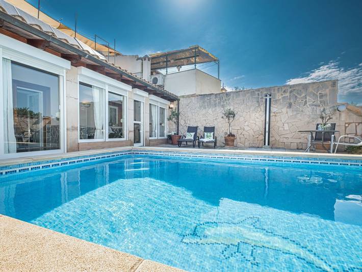 Mare - Mare 640.1 in Ses Salines, South Majorca
