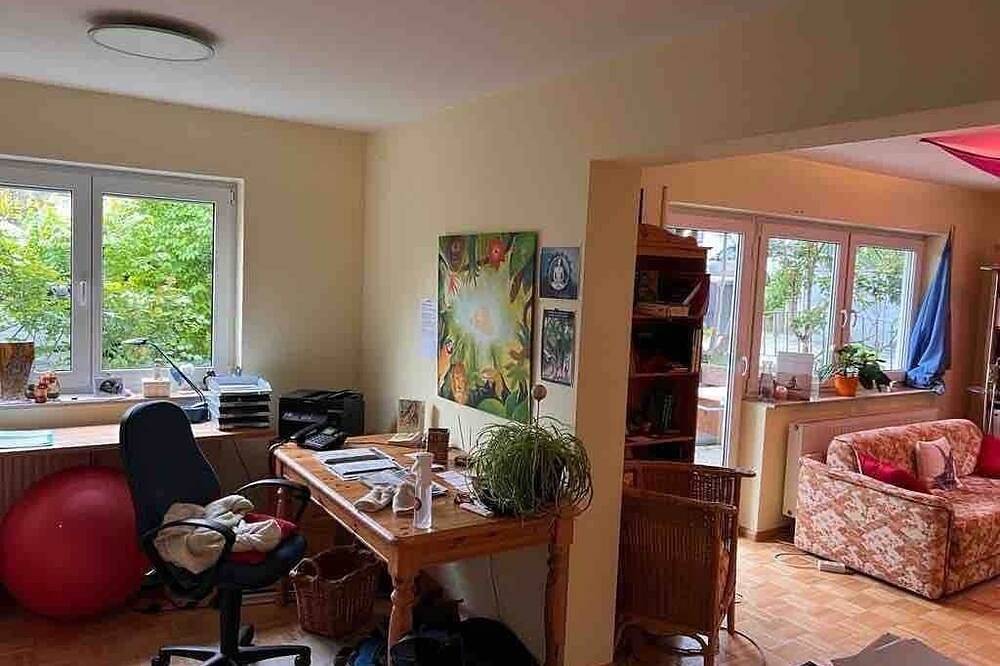 Ganze Wohnung, Schöne Wohnung am Jesuitenschloss in Merzhausen, Südschwarzwald