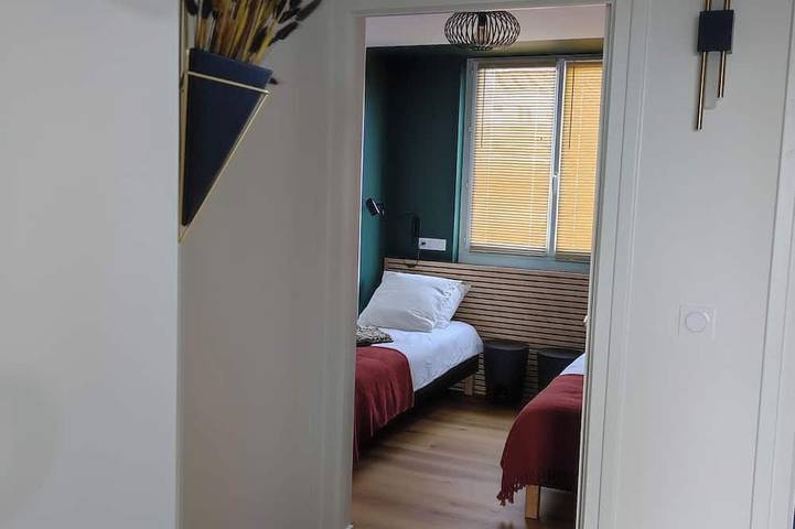 Appartement entier, Appartement hyper centre avec vue sur la ville in Brest, Région de Brest
