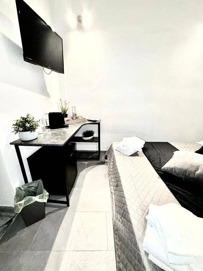 Chambre d’hôte pour 2 personnes, avec Balcon et Vue à Noto - 2