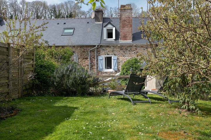 Maison de vacances 'La Maison De Pêcheur Chez Alice' avec terrasse privée, jardin privé et Wi-Fi in Pontrieux, Région de Guingamp