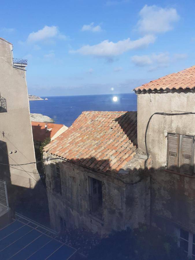 Tent in Calvi, Calvi und Umgebung