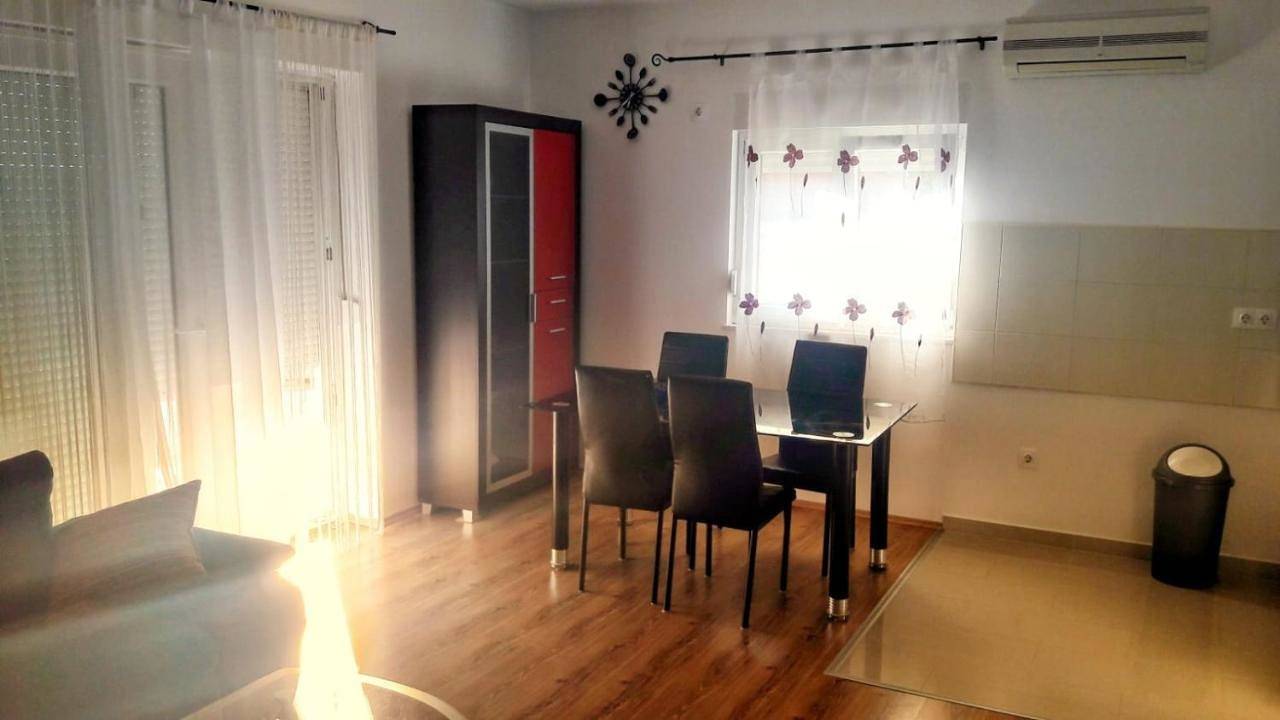 Ganze Wohnung, Apartment in Kolan, Kolan (Kroatische Adria)