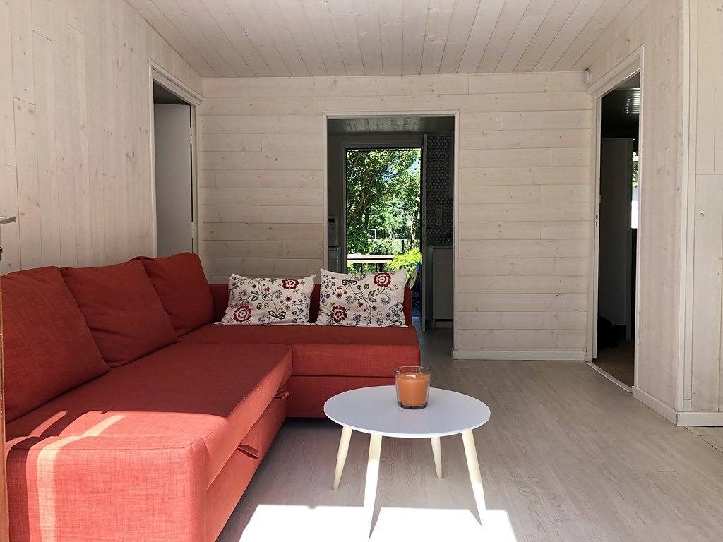 133 – Gemütliches Chalet, 600 Meter vom Hourtin-See entfernt, ideal für 4 Personen in Hourtin, Regionaler Naturpark Médoc