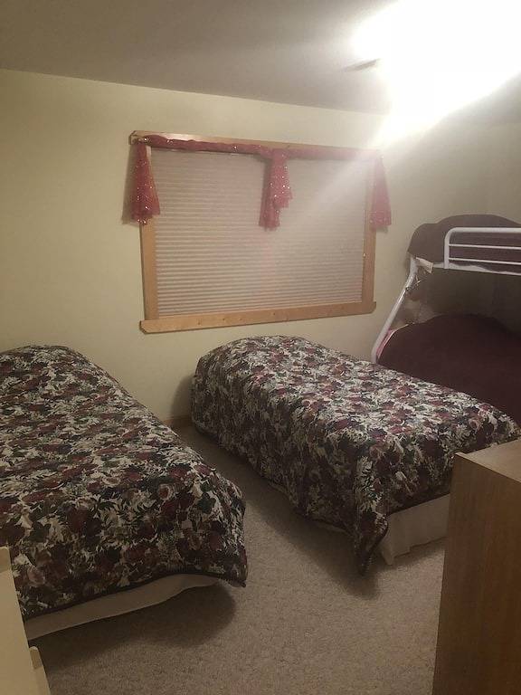 Geräumiges Georgetown Lake Log Home in Anaconda-Deer Lodge County, Discovery Ski Area