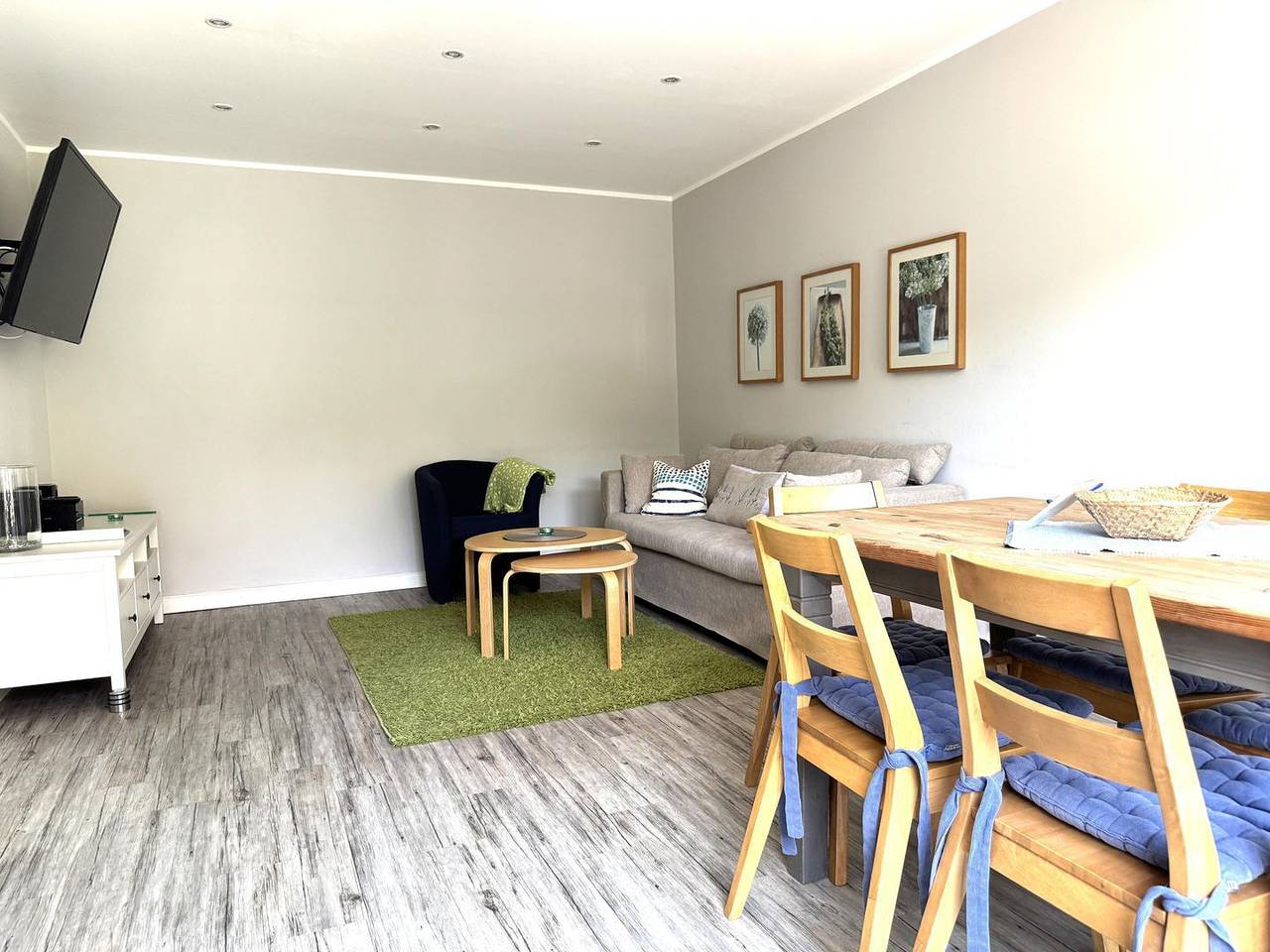 Ganze Wohnung, 4-Sterne Ferienwohnung Gänseblümchen mit Terrasse & Garten in Kabelhorst, Ostholstein