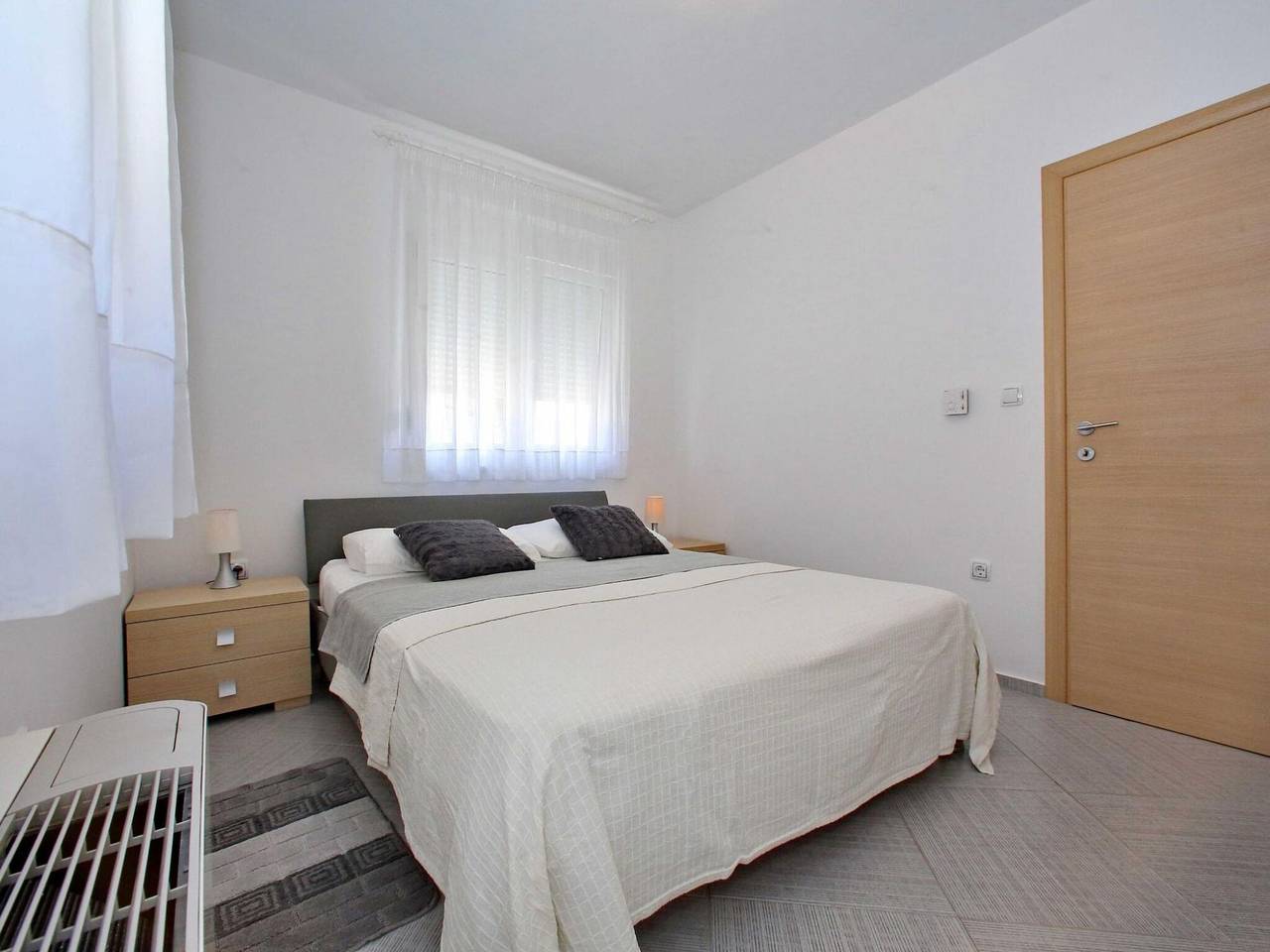 Ganze Wohnung, Tranquil Apartment in Bibinje with Garden and Terrace in Bibinje, Zadar