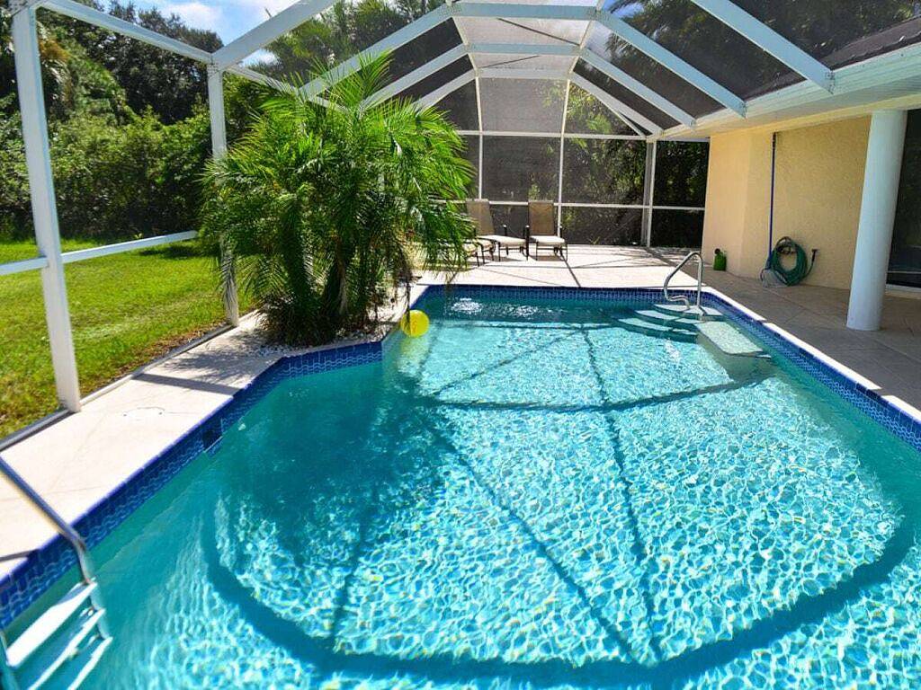 Villa Silvicon Comfortable holiday residence in Lehigh Acres, Southwest Florida