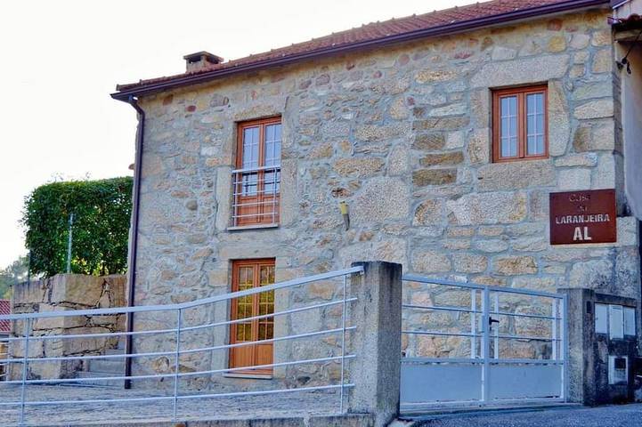 Casa da Laranjeira in Loureda, Álvora e Loureda