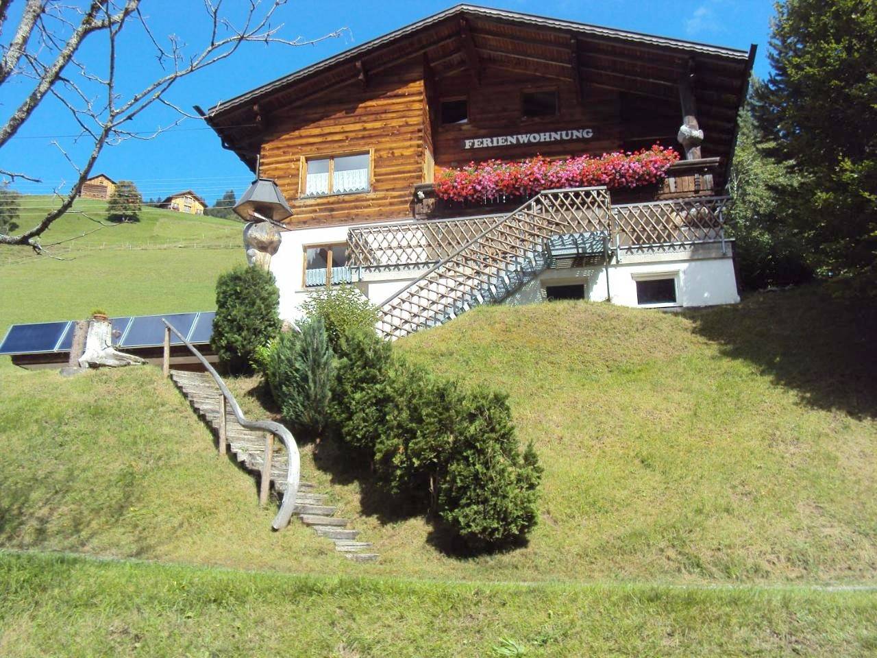 Ganze Wohnung, Three-Bedroom Apartment with Terrace in Raggal, Lechquellengebirge