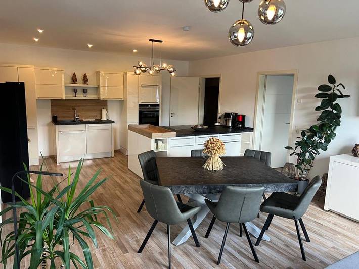 Ferienwohnung für 6 Personen, mit Balkon und Terrasse sowie Ausblick in Lauscha