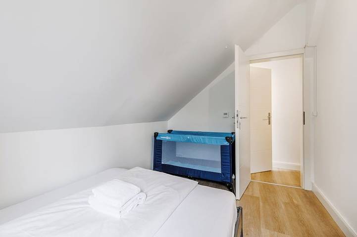 Ganze Wohnung, Traumhaftes Apartment mit Badewanne in Kulmbach, Oberes Maintal - Coburger Land