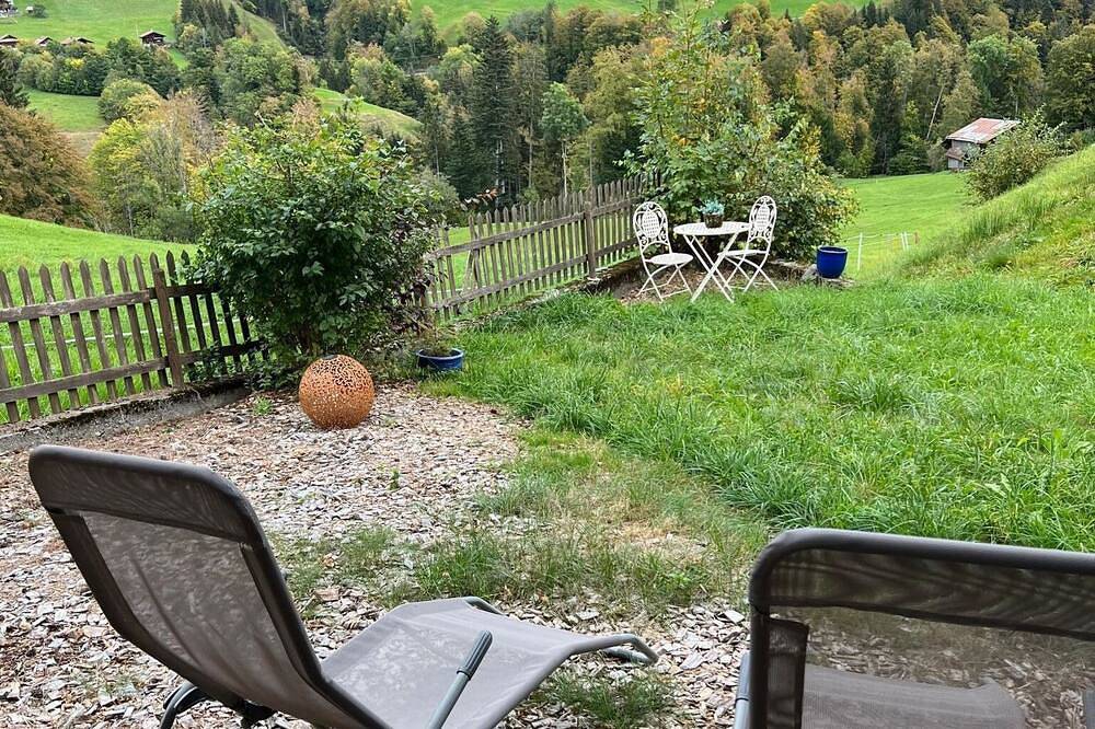 Ganze Wohnung, Serviced Apartment Chalet Bärgblüml i Ha by Interhome in Habkern, Berner Oberland