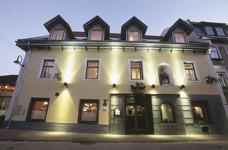 Hotel für 5 Personen, mit Sauna und Garten sowie Whirlpool und Pool, mit Haustier - 1