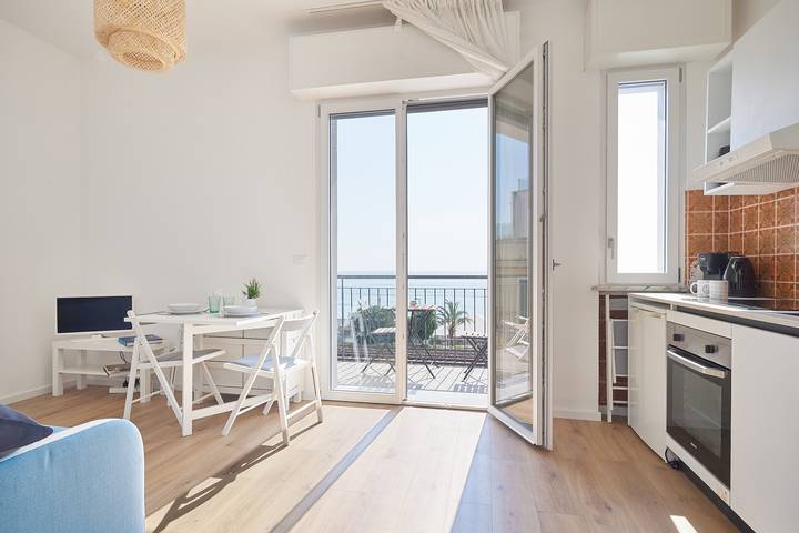 Appartamento per 3 persone, con terrazza a Borghetto Santo Spirito