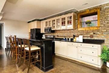 Vacation House for 20 Guests in Chicago, Cook County, Picture 2