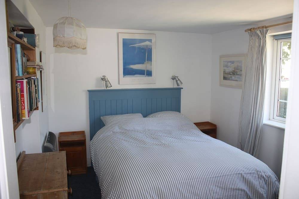 Comfortable Holiday Cottage In The Heart Of Polzeath in Polzeath, Pentire Point - Widemouth