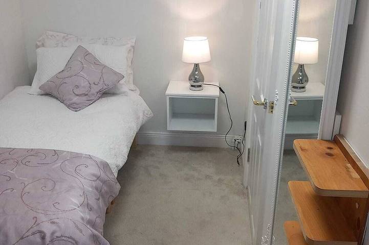 1800s Irish Cottage Escape – 5 mins walk to the village with baby amenities in Comté de Wexford