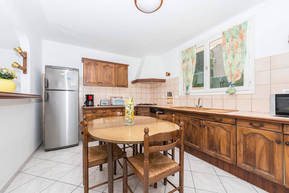 Rez-de-villa T4, 85 m², piscine, 4 km de Cassis in Carnoux-en-Provence, Région de Marseille