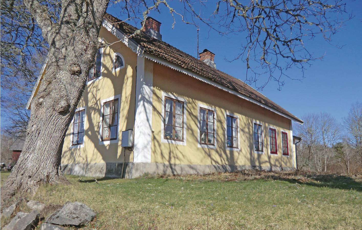 Hus för 5 Personer med trädgård in Högsby