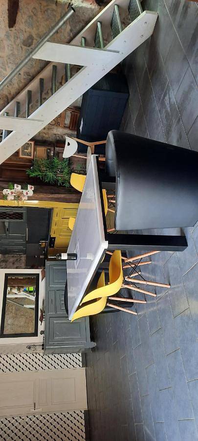 Location de vacances pour 4 personnes, avec jacuzzi et terrasse à Lacrouzette - 2