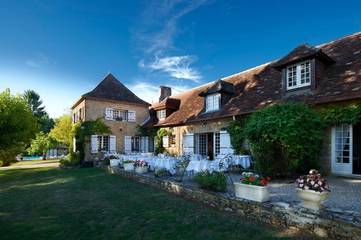 Hôtel pour 3 personnes, avec piscine et jardin, animaux acceptés à Mauzac-et-Grand-Castang