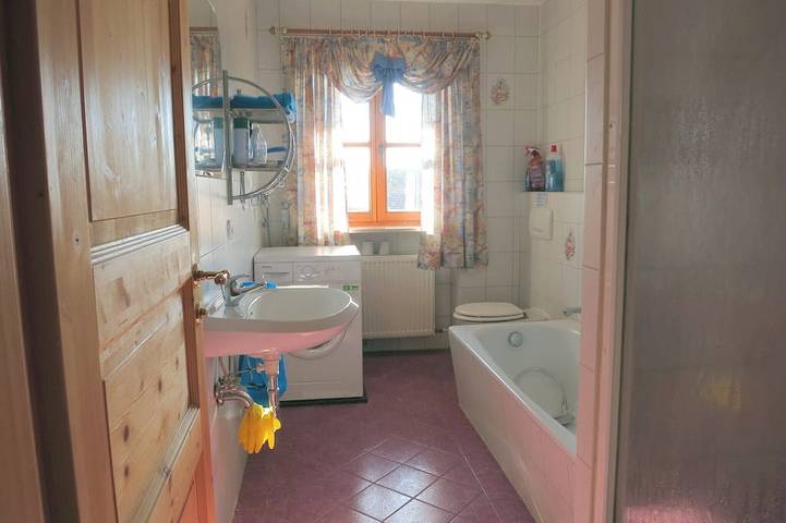 Ferienwohnung für 6 Personen, mit Balkon und Garten